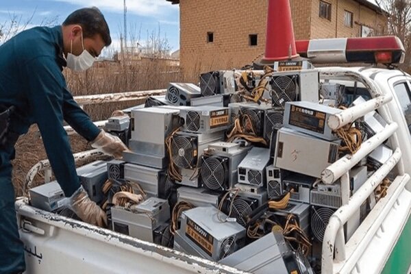 کشف ۷ دستگاه ماینر در خرم‌آباد