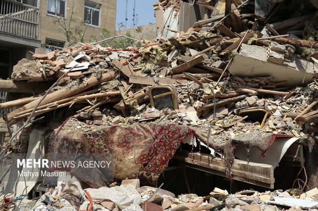 بازدید سفرای کشورهای خارجی از جنایات آمریکایی - صهیونیستی در تهران