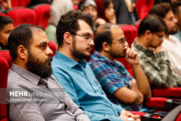 آیین اختتامیه هنر انقلاب اسلامی خوزستان