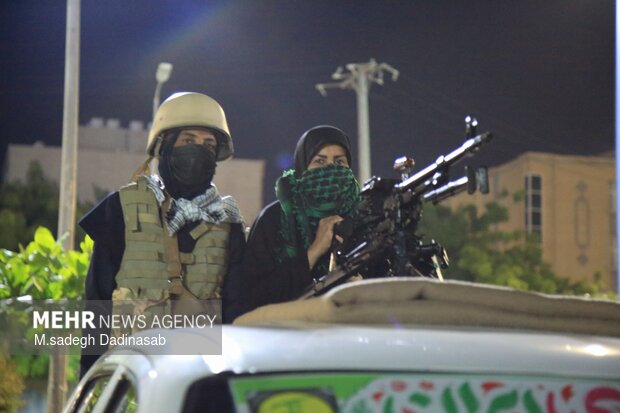 اجتماع دختران جان فدای ایران در جزیره قشم