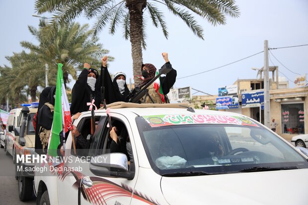 اجتماع دختران جان فدای ایران در جزیره قشم