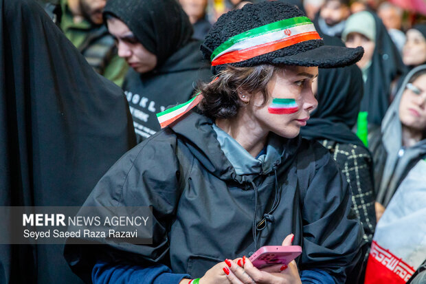 اجتماع حمایت از رزمندگان در مقابله با دشمن آمریکایی - صهیونی