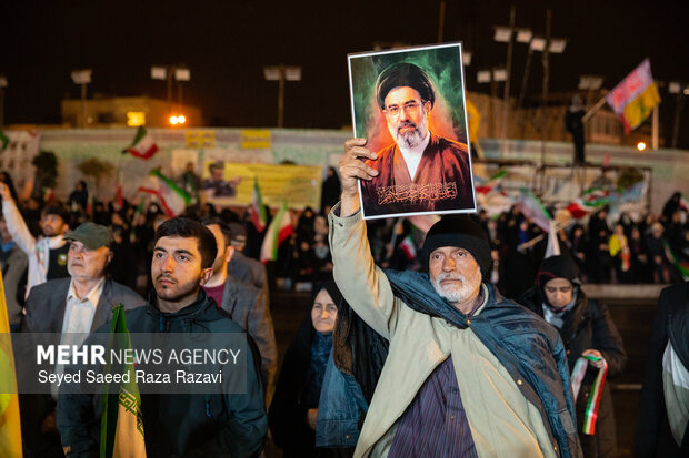 People in Tehran condemns US-Israeli aggression, back Leader
