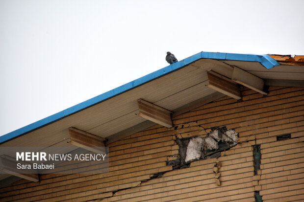 خسارات حمله آمریکایی-صهیونیستی به سالن ورزشی روانسر