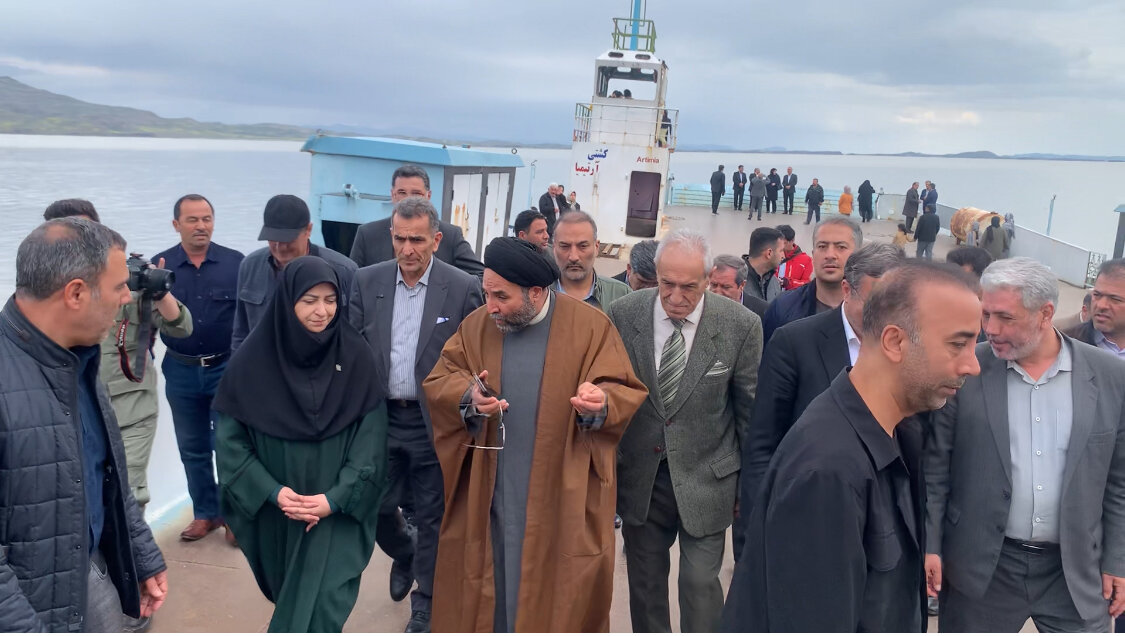 رئیس سازمان حفاظت محیط زیست از دریاچه ارومیه بازدید کرد – خبرگزاری مهر | اخبار ایران و جهان رئیس سازمان حفاظت محیط زیست از دریاچه ارومیه بازدید کرد – خبرگزاری مهر | اخبار ایران و جهان