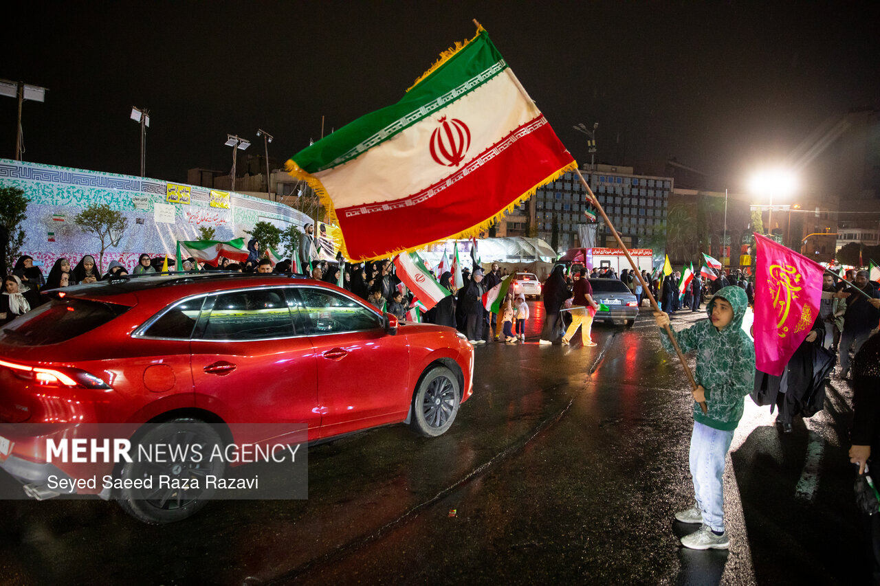 بارش باران و روشنایی بصیرت در همدان؛ داستان حماسه شبانه شهروندان – خبرگزاری مهر | آخرین اخبار ایران و جهان بارش باران و روشنایی بصیرت در همدان؛ داستان حماسه شبانه شهروندان – خبرگزاری مهر | آخرین اخبار ایران و جهان