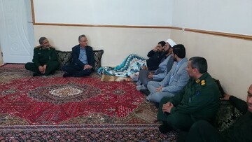 دیدار مسئولان با رزمنده جنگ تحمیلی سوم در کنگان