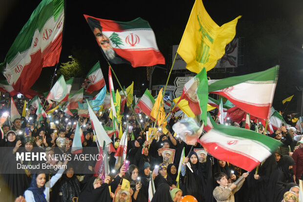 اجتماع مردمی و بزرگداشت شهدای لبنانی