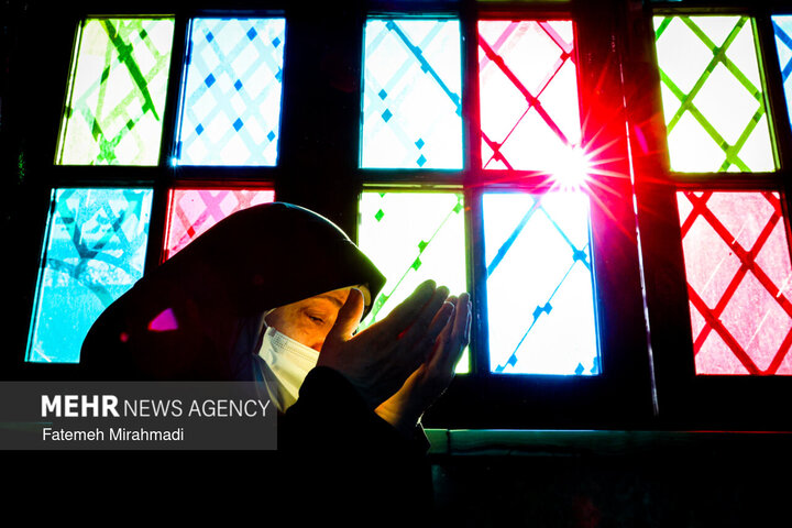 اقامه نماز عید سعید فطر در امام‌زاده صالح (ع) تهران