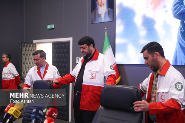 آیین تجلیل از کادر امداد و سلامت