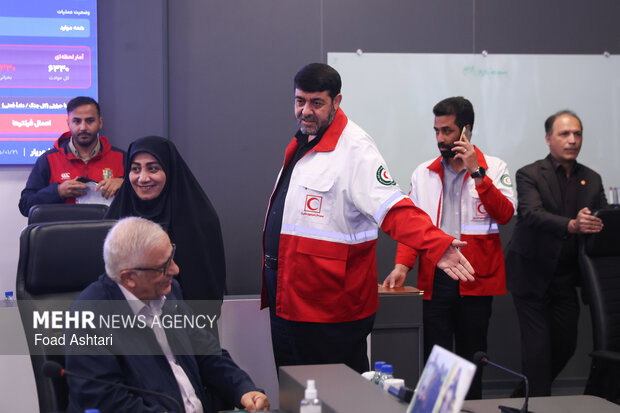 آیین تجلیل از کادر امداد و سلامت