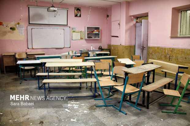 خسارات حمله آمریکایی-صهیونیستی به دبستان قدیمی «سمیه» روانسر