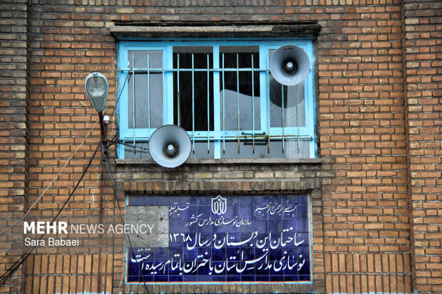 خسارات حمله آمریکایی-صهیونیستی به دبستان قدیمی «سمیه» روانسر