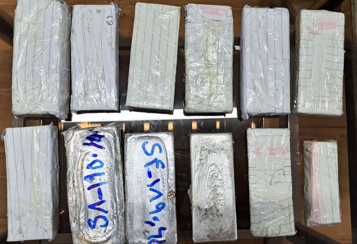 کشف ۱۲ قطعه شمش نقره در هنگ مرزی تایباد