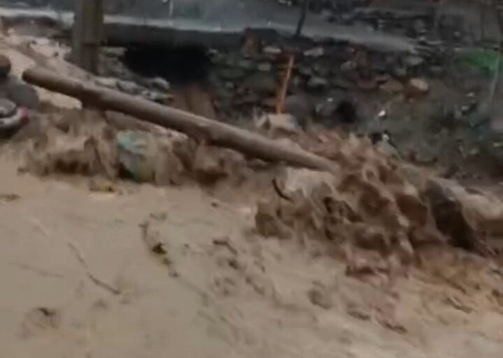 وقوع سیل در روستای گوگجه مریوان