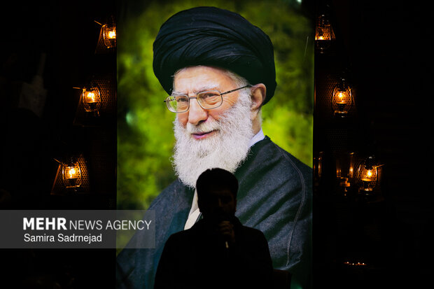 اجتماع حمایت از رزمندگان در مقابله با دشمن آمریکایی - صهیونی