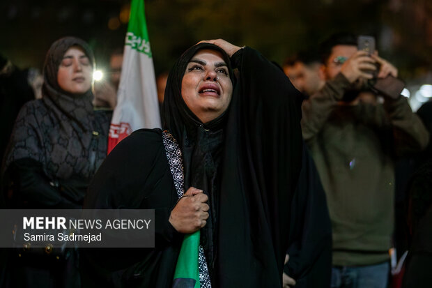 اجتماع حمایت از رزمندگان در مقابله با دشمن آمریکایی - صهیونی