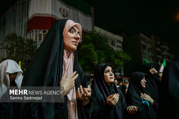 اجتماع حمایت از رزمندگان در مقابله با دشمن آمریکایی - صهیونی