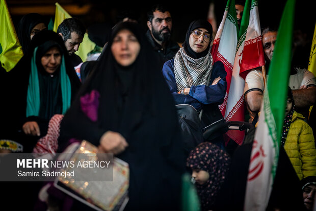 اجتماع حمایت از رزمندگان در مقابله با دشمن آمریکایی - صهیونی