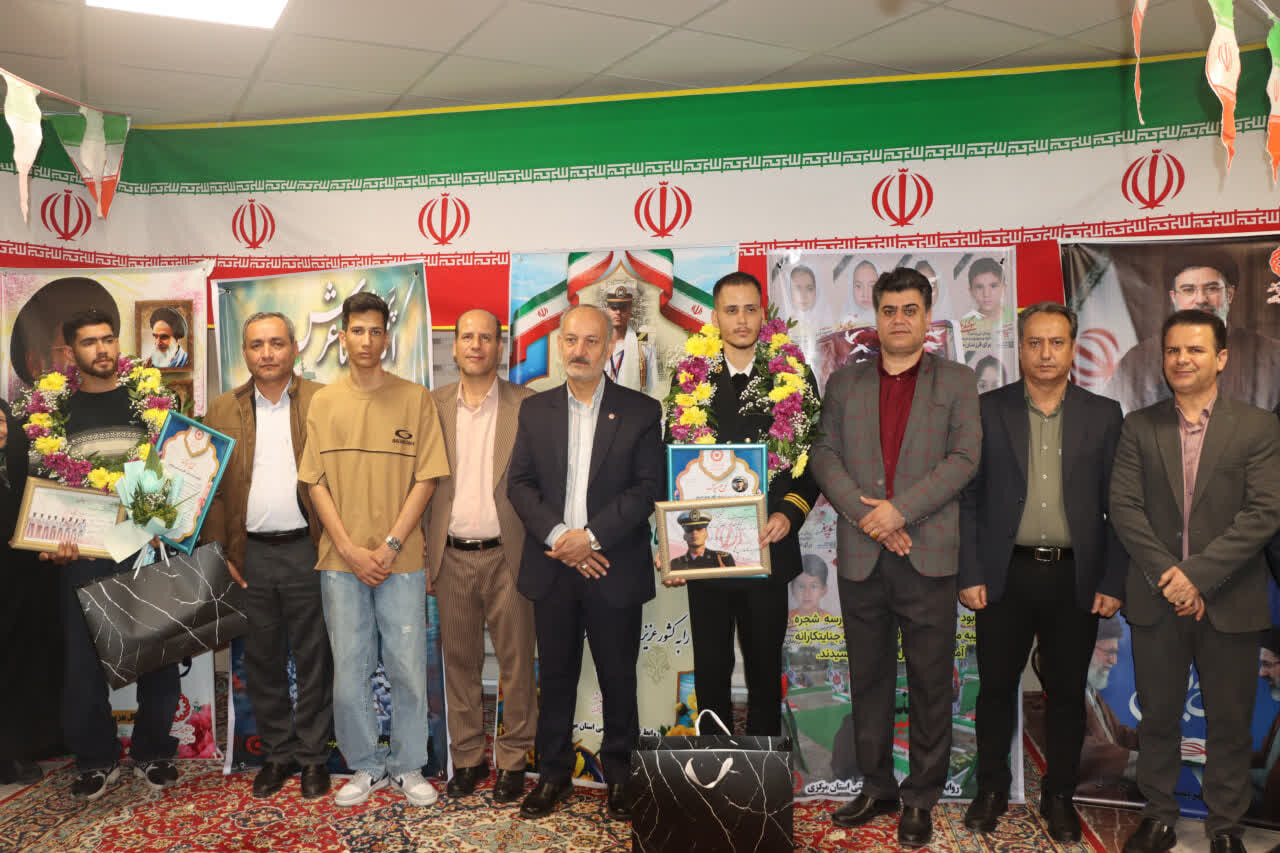 برگزاری مراسم تجلیل از دو خدمه ناو دنا در اراک – خبرگزاری مهر | آخرین اخبار ایران و جهان برگزاری مراسم تجلیل از دو خدمه ناو دنا در اراک – خبرگزاری مهر | آخرین اخبار ایران و جهان