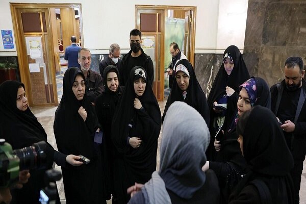 «بهروز آذر» از مرکز اسکان آسیبدیدگان جنگ بازدید کرد – خبرگزاری مهر | اخبار ایران و جهان «بهروز آذر» از مرکز اسکان آسیبدیدگان جنگ بازدید کرد – خبرگزاری مهر | اخبار ایران و جهان
