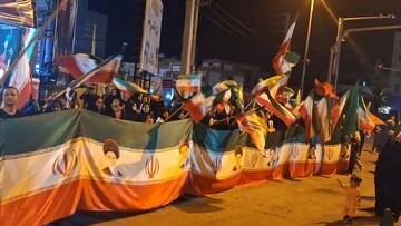 رقص پرچم اقتدار بر دستان میدان داران گناوه ای