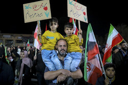 اجتماع دختران جان فدای ایران در شهرکرد