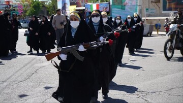 اجتماع دختران جان فدای ساوه در بیعت با رهبر معظم انقلاب