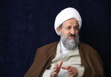 امام جمعه قرچک: جهان امروز شاهد افول و بی‌اعتباری آمریکاست