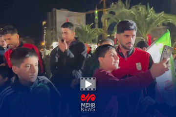 İran Milli Futbol Takımı vatan nöbetinde