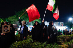 مردم اهواز: تا پیروزی نهایی خیابان‌ با ماست