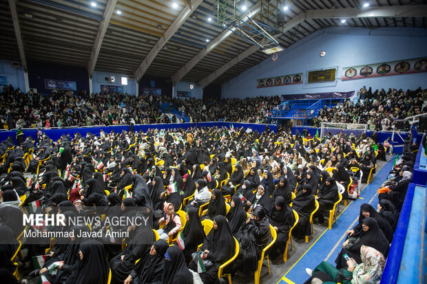 اجتماع دخترونه ترین رزم در قزوین