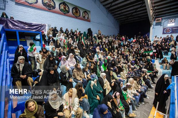 اجتماع دخترونه ترین رزم در قزوین