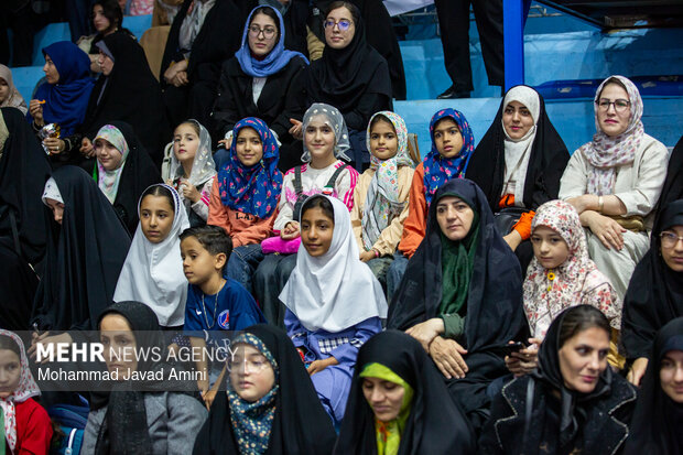 اجتماع دخترونه ترین رزم در قزوین