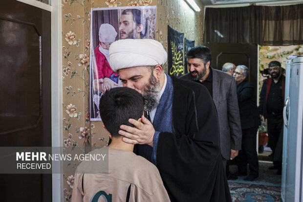 اول خانواده شهدا، دیدار با خانواده شهید احسان جنگروی