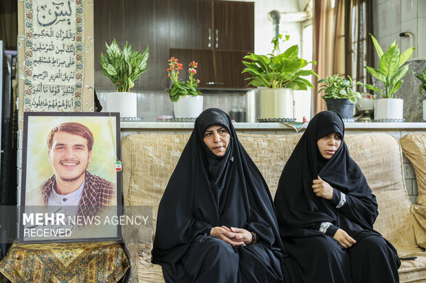 اول خانواده شهدا، دیدار با خانواده شهید احسان جنگروی