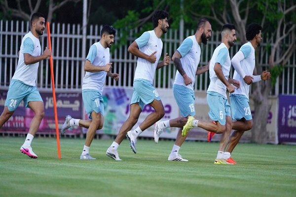 قلعهنویی نباید تحت تأثیر جو تصمیم بگیرد/ از ظرفیت جوانان استفاده نشده