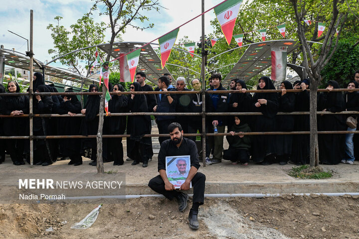 تشییع و تدفین شهدای جنگ رمضان در کرج