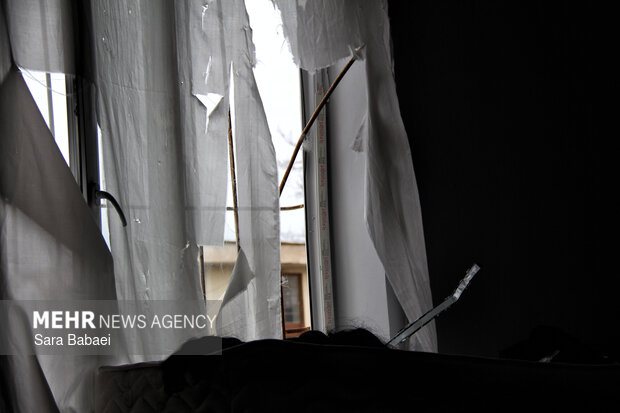 آثار حمله آمریکایی-صهیونیستی به خوابگاه هنرستان روانسر