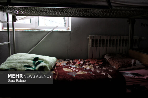 آثار حمله آمریکایی-صهیونیستی به خوابگاه هنرستان روانسر