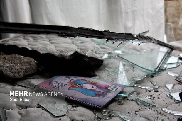 آثار حمله آمریکایی-صهیونیستی به خوابگاه هنرستان روانسر
