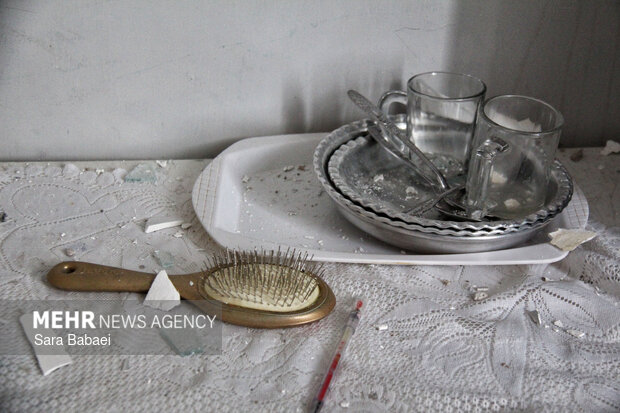 آثار حمله آمریکایی-صهیونیستی به خوابگاه هنرستان روانسر