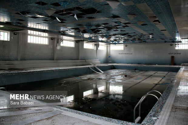 آثار خسارت به استخر نوساز «بهار» روانسر در حمله آمریکایی-صهیونیستی