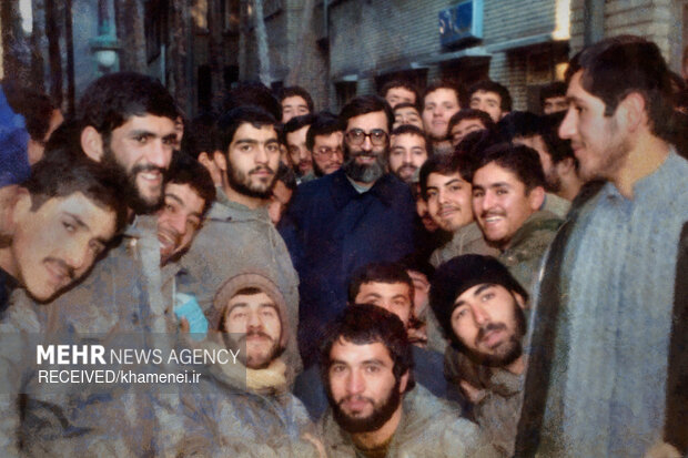 امامِ قائدِ شهید