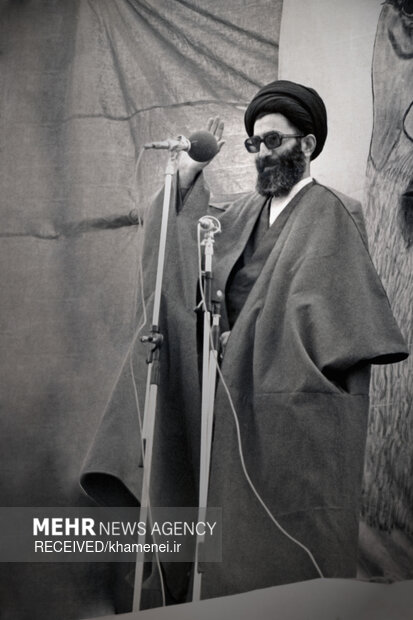 امامِ قائدِ شهید