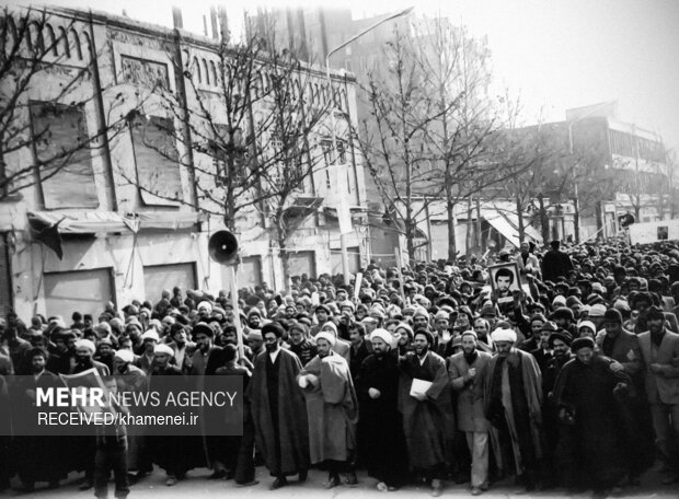 امامِ قائدِ شهید