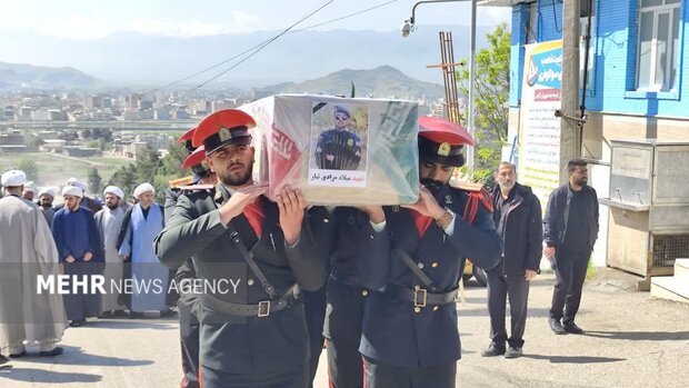 تشییع پیکر مطهر شهید استوار یکم «میلاد مرادی‌تبار» در گلزار شهدای خرم‌آباد