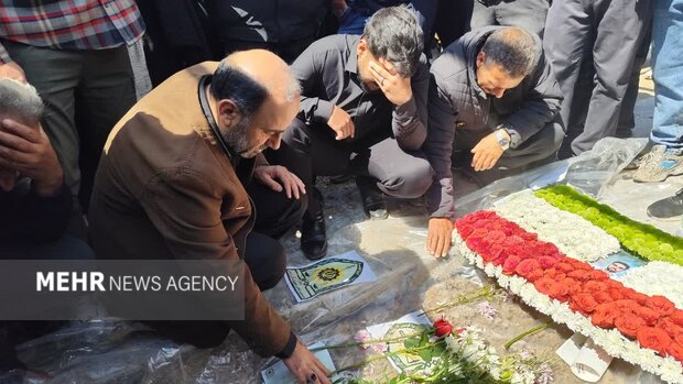 تشییع پیکر مطهر شهید استوار یکم «میلاد مرادی‌تبار» در گلزار شهدای خرم‌آباد