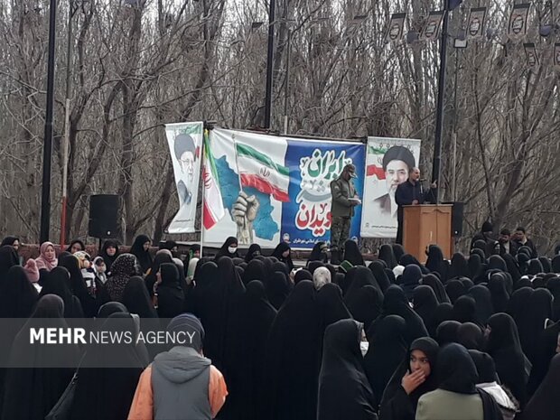 دلبران میزبان حماسهای زنانه؛ رژه شقایقهای ظهور در قاب ایمان و اقتدار