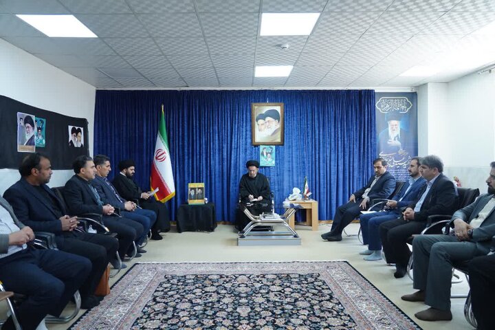 نماینده ولی‌فقیه در لرستان: نقش بنیاد مسکن در بازسازی مناطق آسیب‌دیده